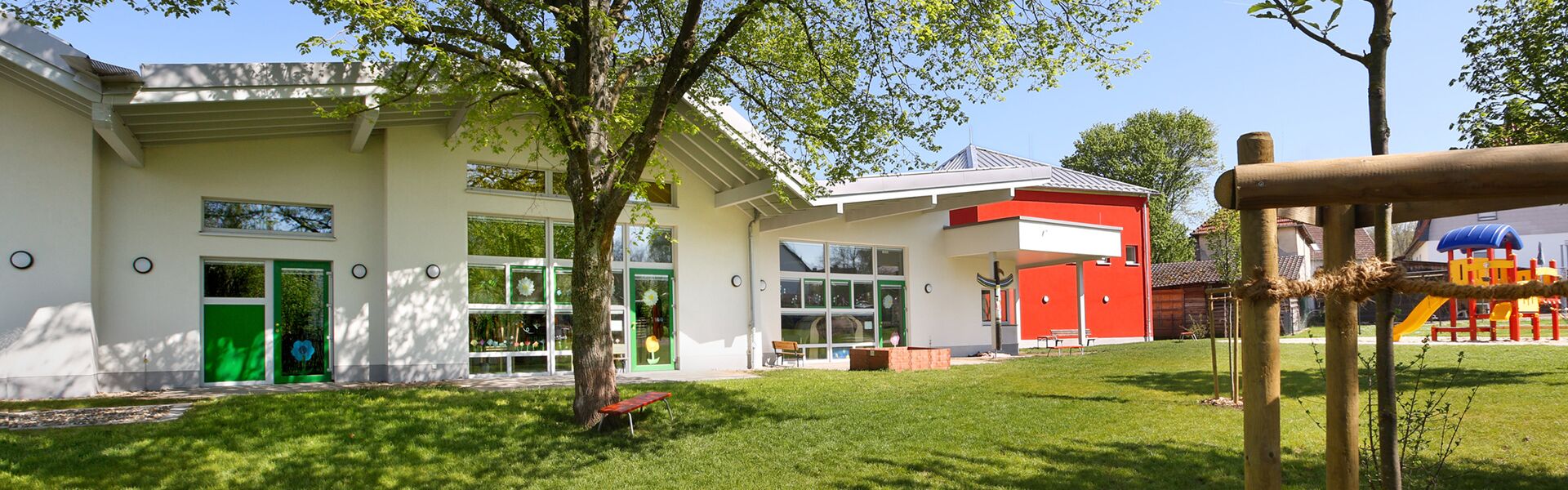 Gebäude der Ev. Kindertagesstätte Volkmarsen Außenansicht der Ev. Kindertagesstätte Volkmarsen