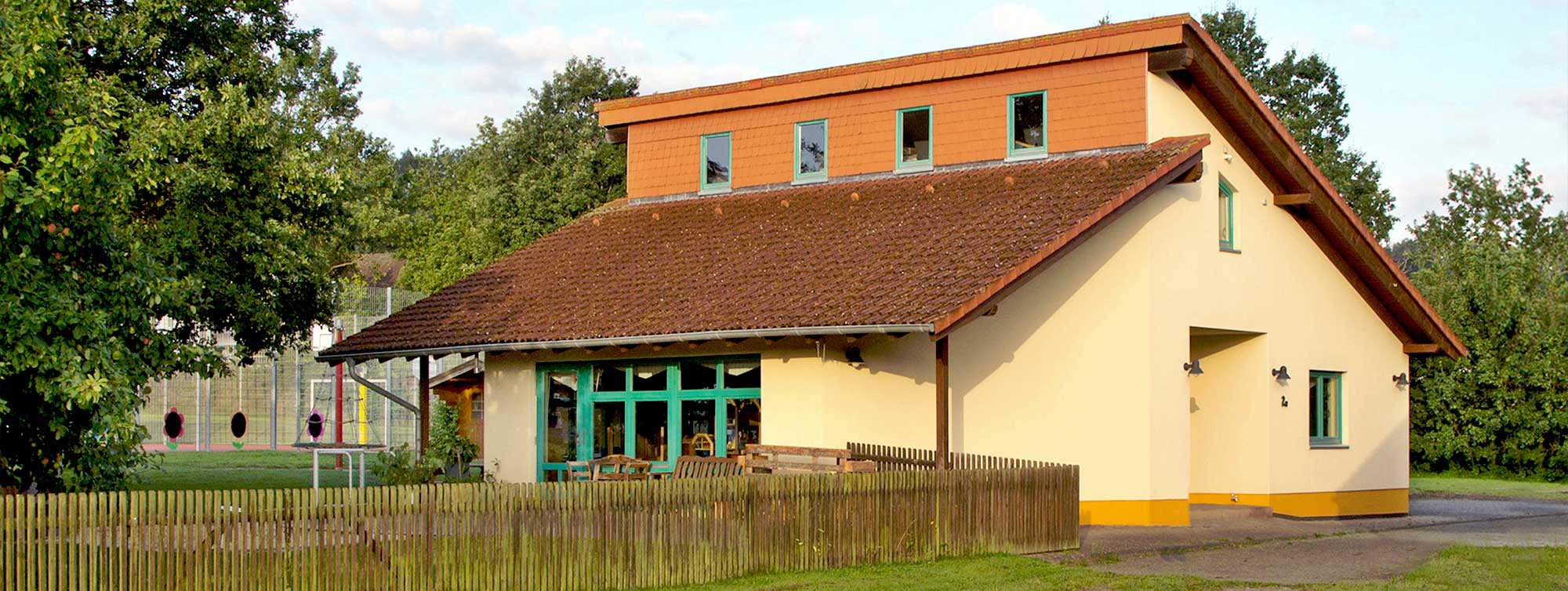 Aussenansicht der Ev. Kindertagesstätte Bad Arolsen - Wetterburg